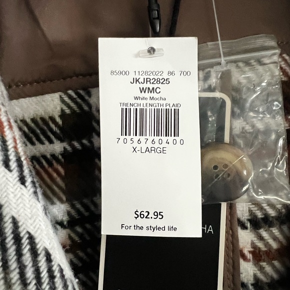 Buckle Shacket - Picture 2 of 3